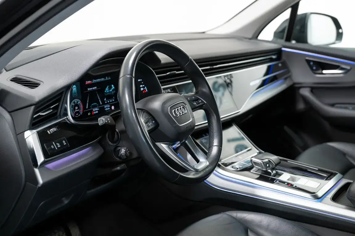 AUDI Q7
