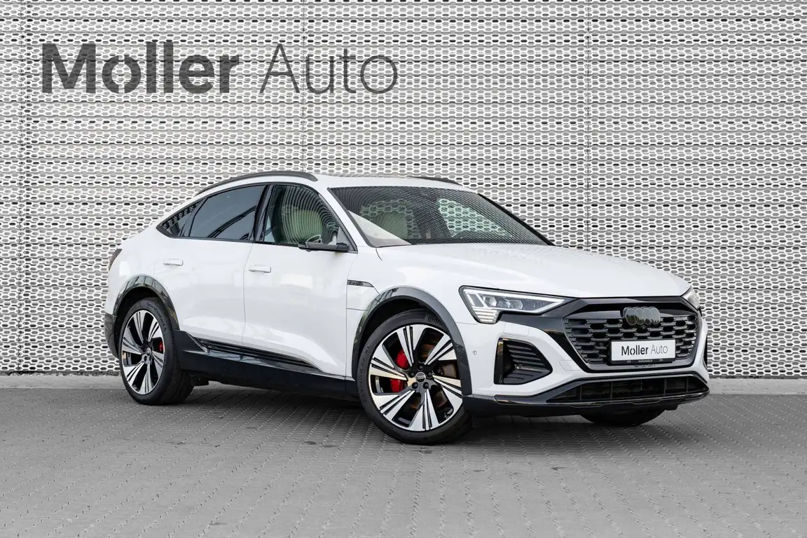 AUDI Q8 E-TRON