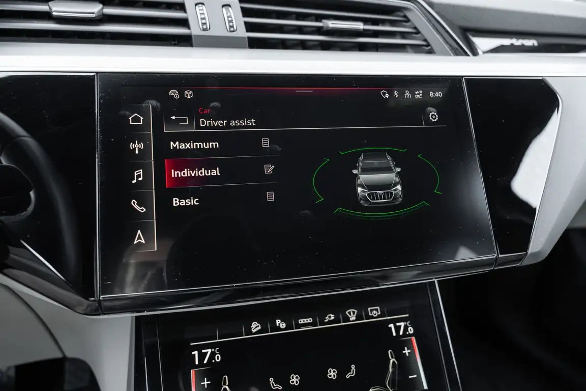 AUDI Q8 E-TRON