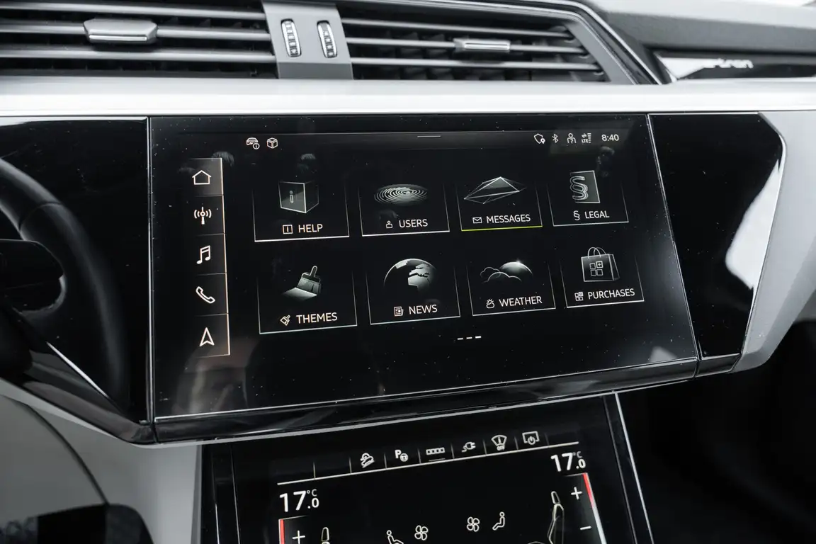 AUDI Q8 E-TRON
