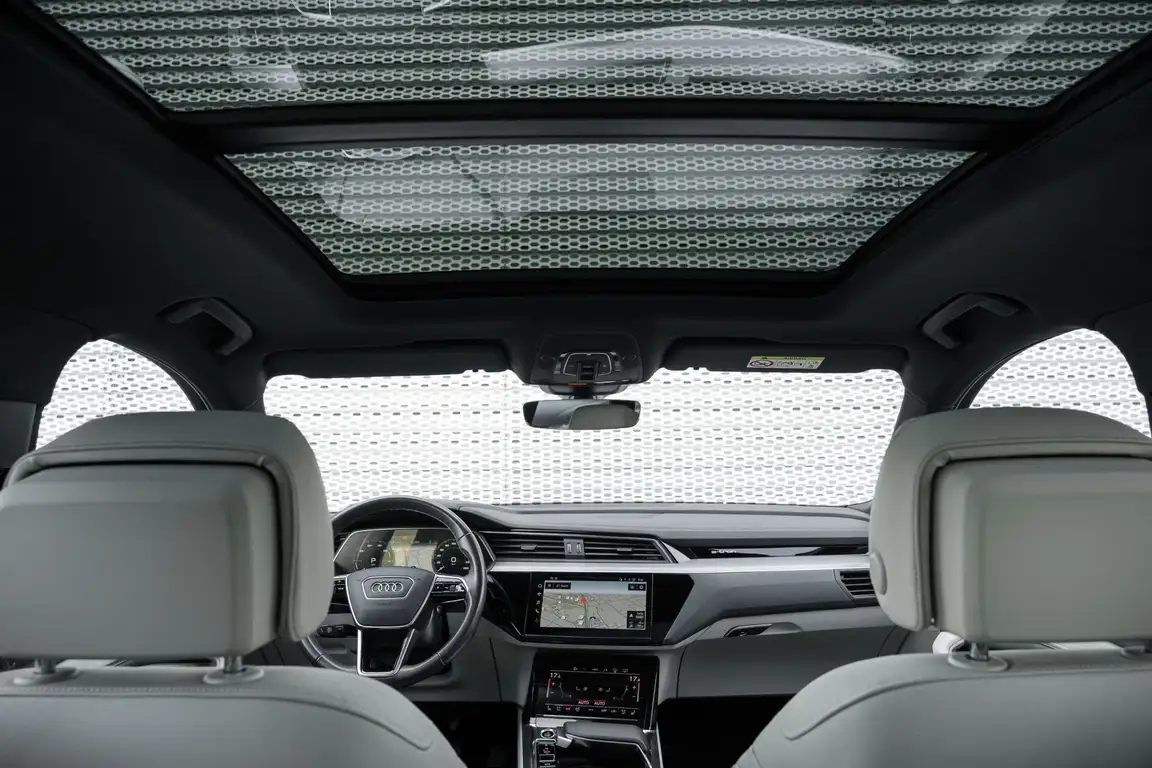 AUDI Q8 E-TRON