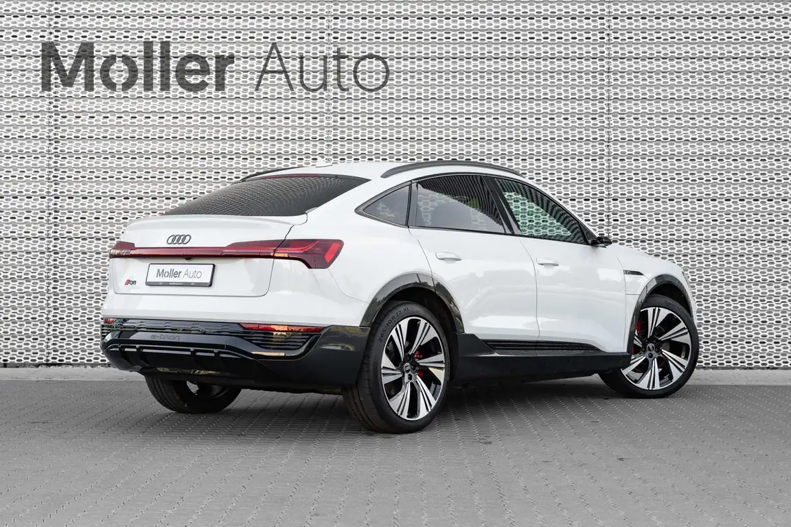 AUDI Q8 E-TRON