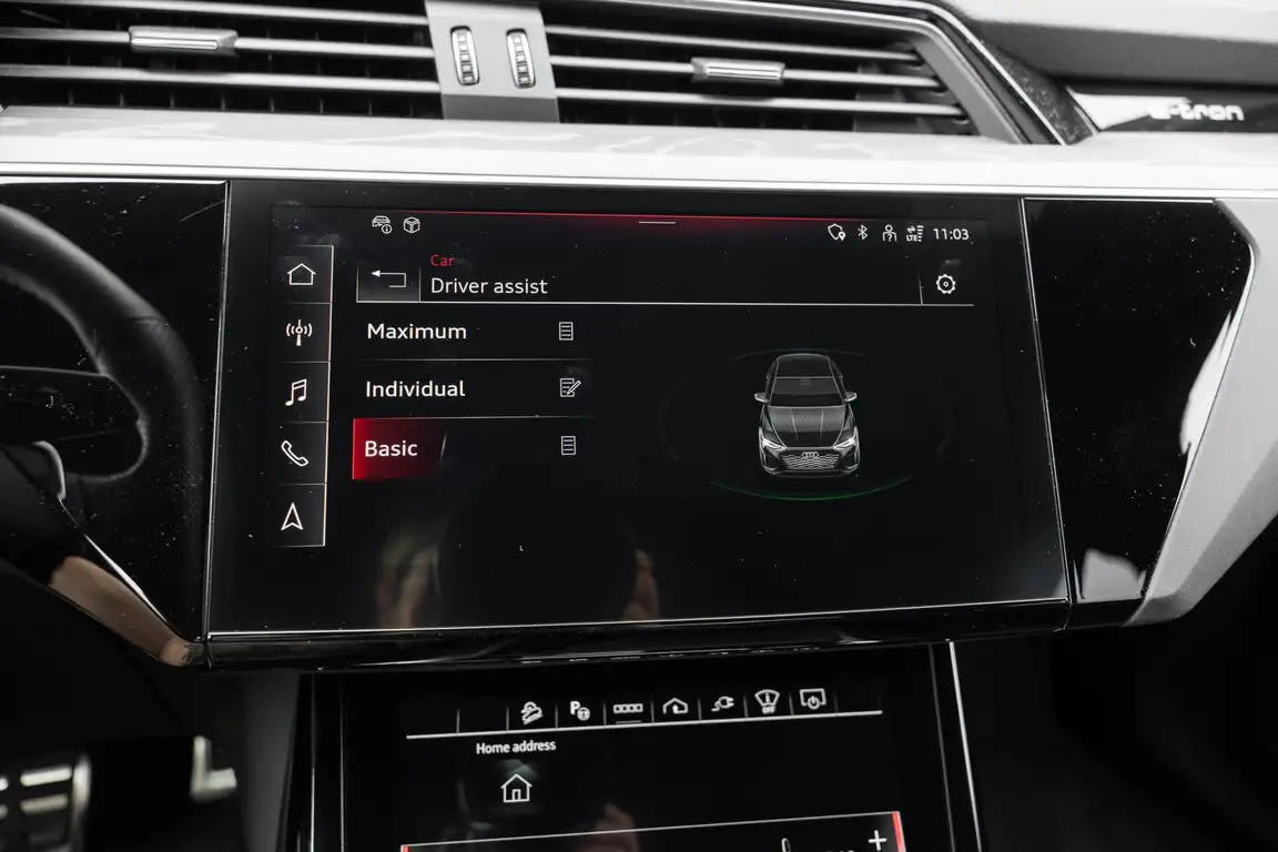 AUDI Q8 E-TRON