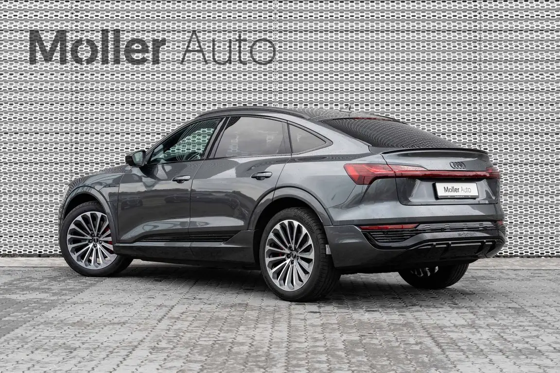 AUDI Q8 E-TRON