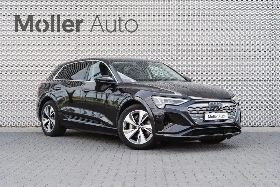 AUDI Q8 E-TRON