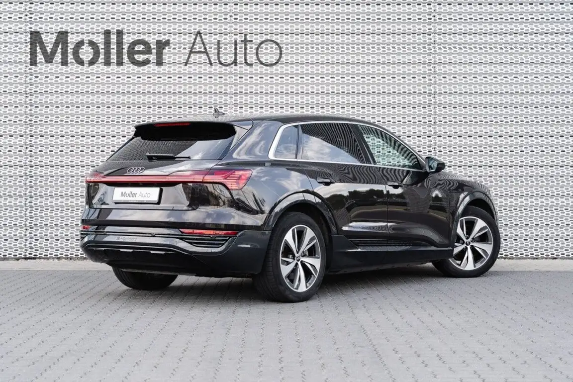 AUDI Q8 E-TRON