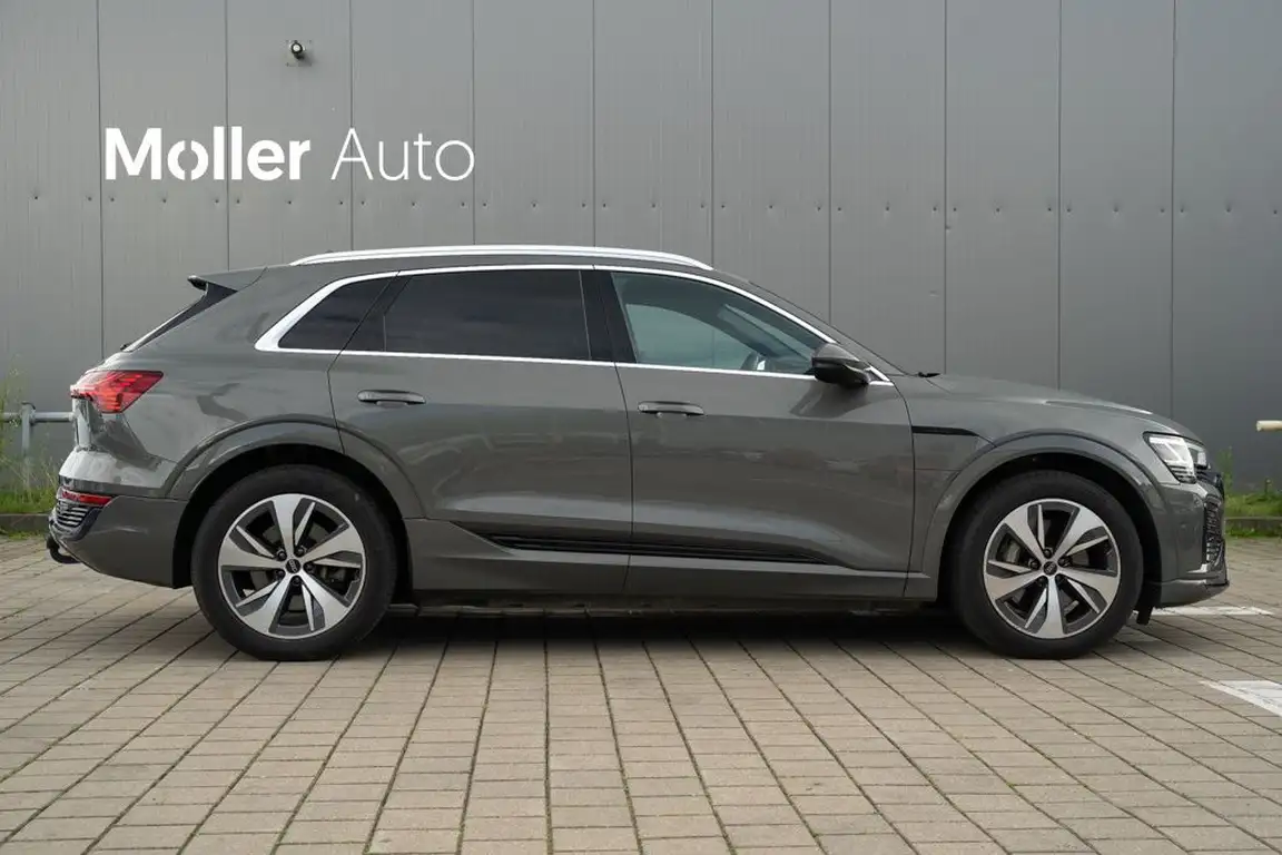 AUDI Q8 E-TRON