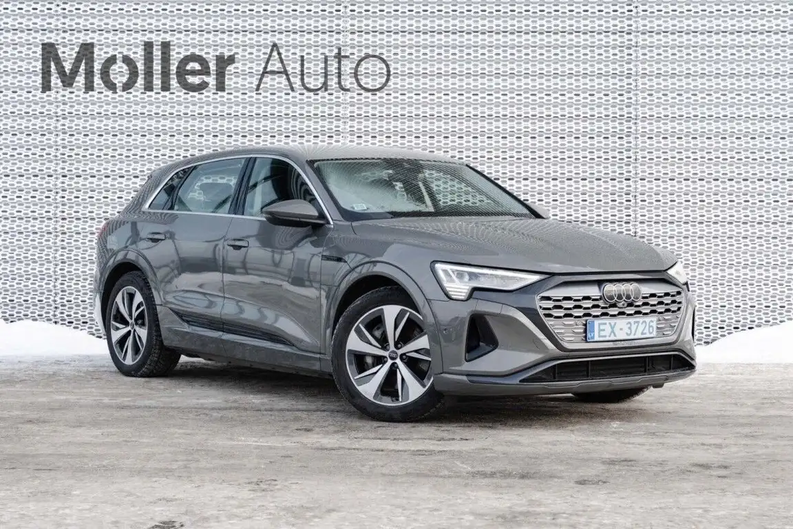 AUDI Q8 E-TRON