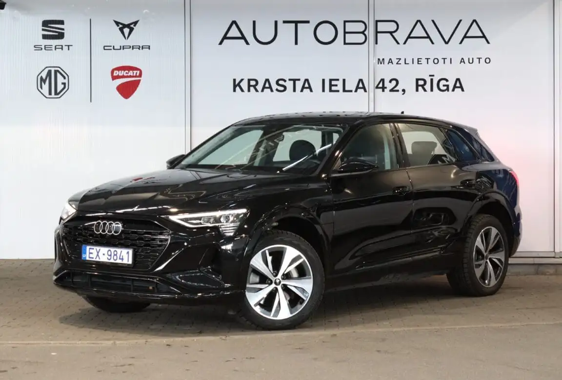 AUDI Q8 E-TRON