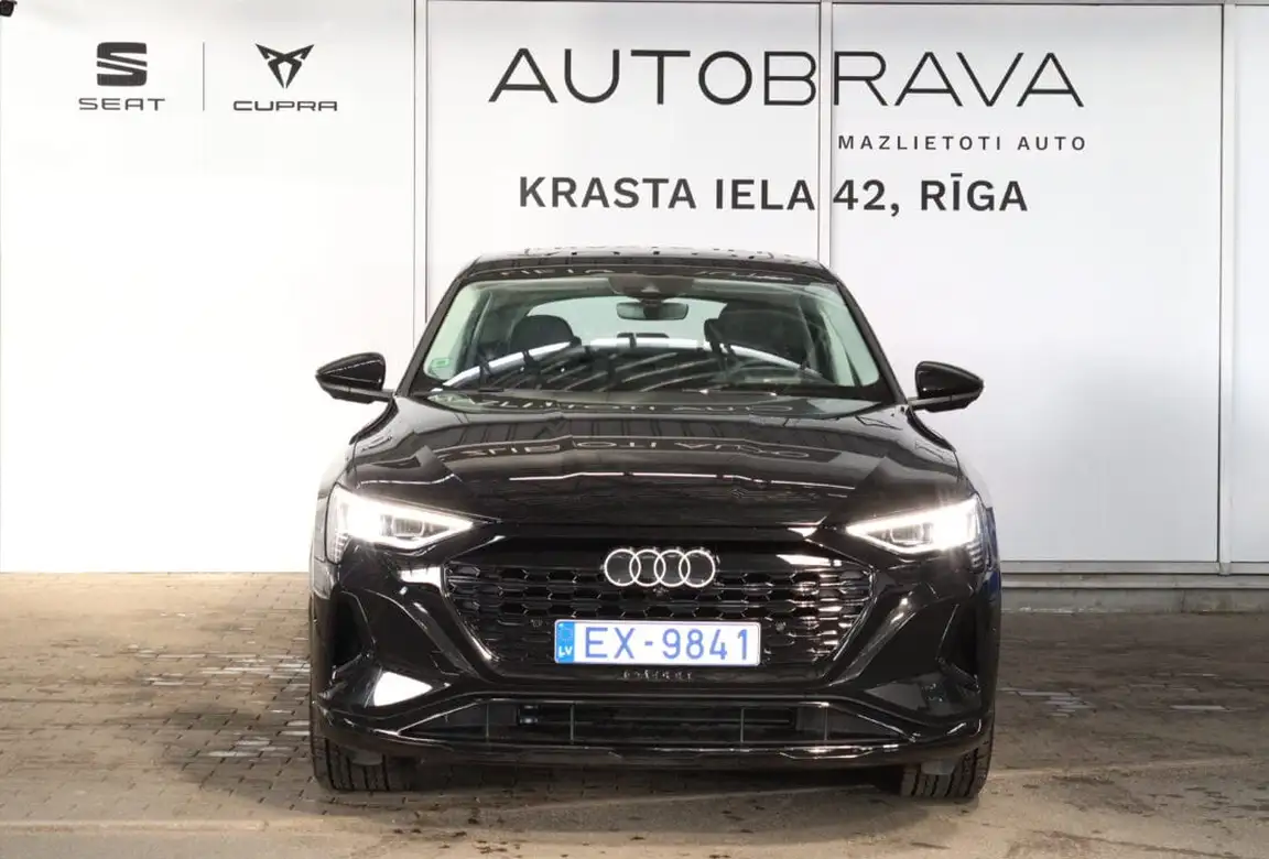 AUDI Q8 E-TRON