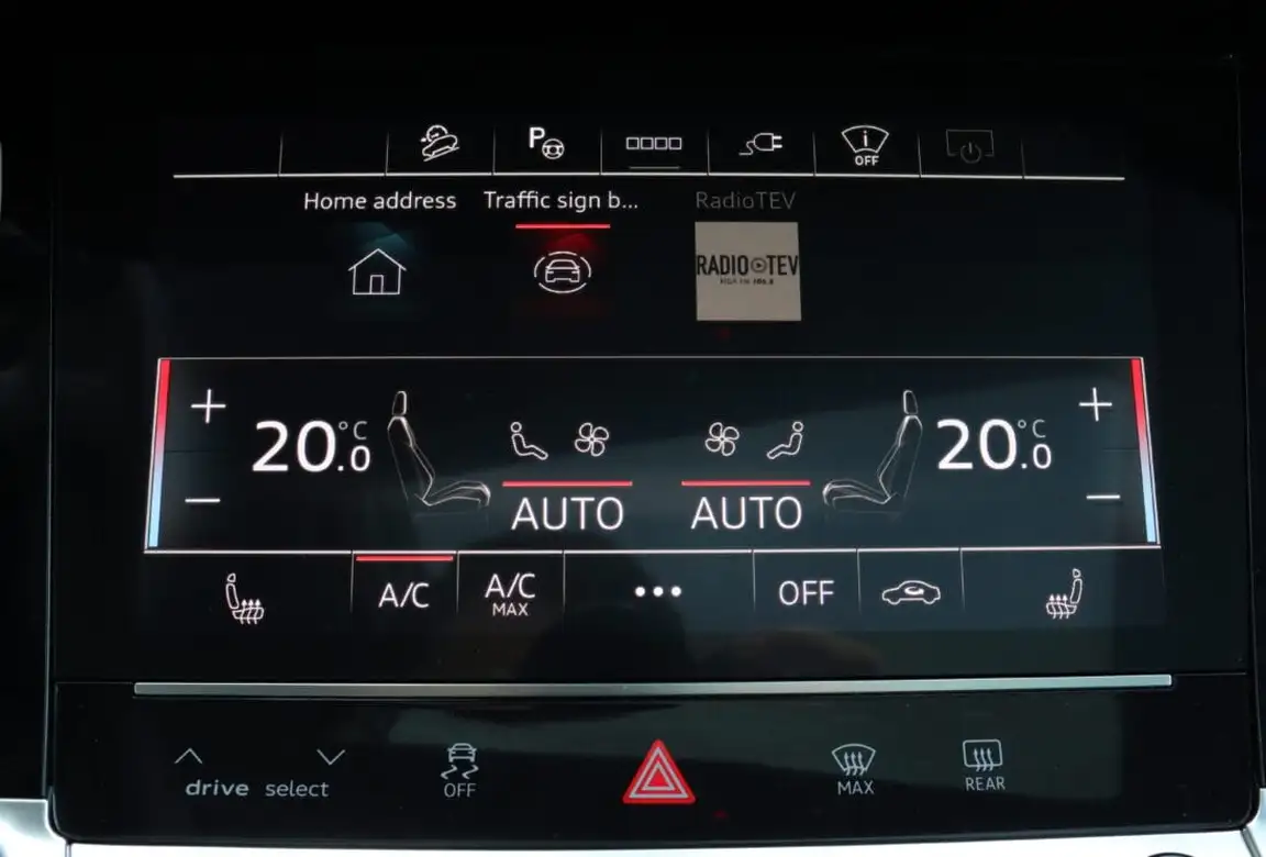 AUDI Q8 E-TRON