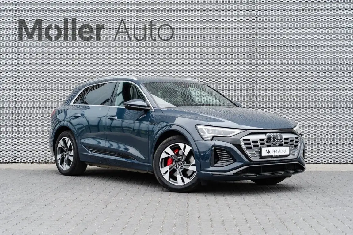 AUDI Q8 E-TRON