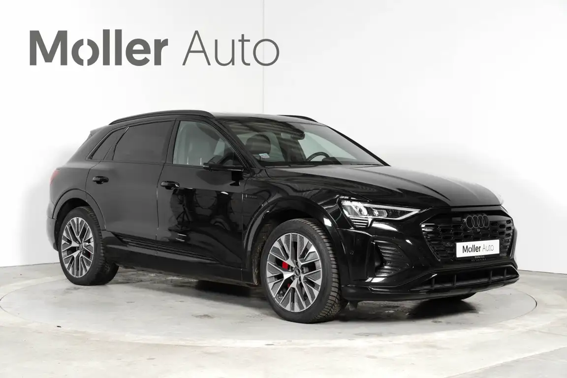 AUDI Q8 E-TRON