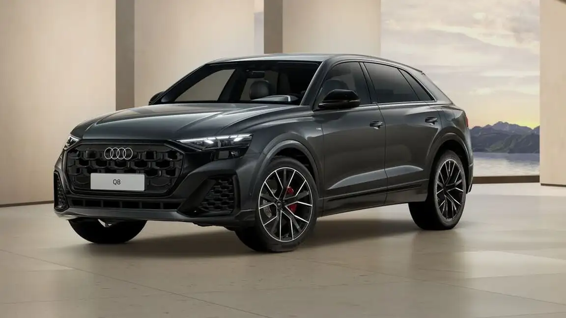 AUDI Q8