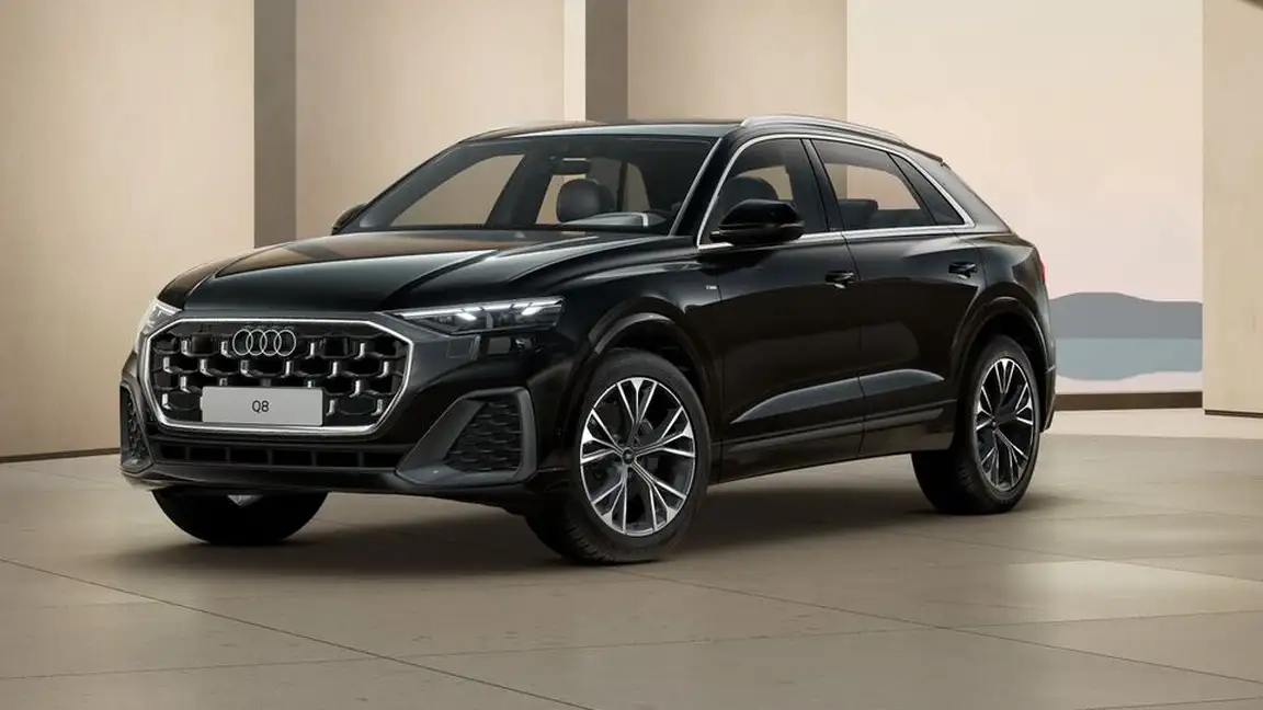 AUDI Q8