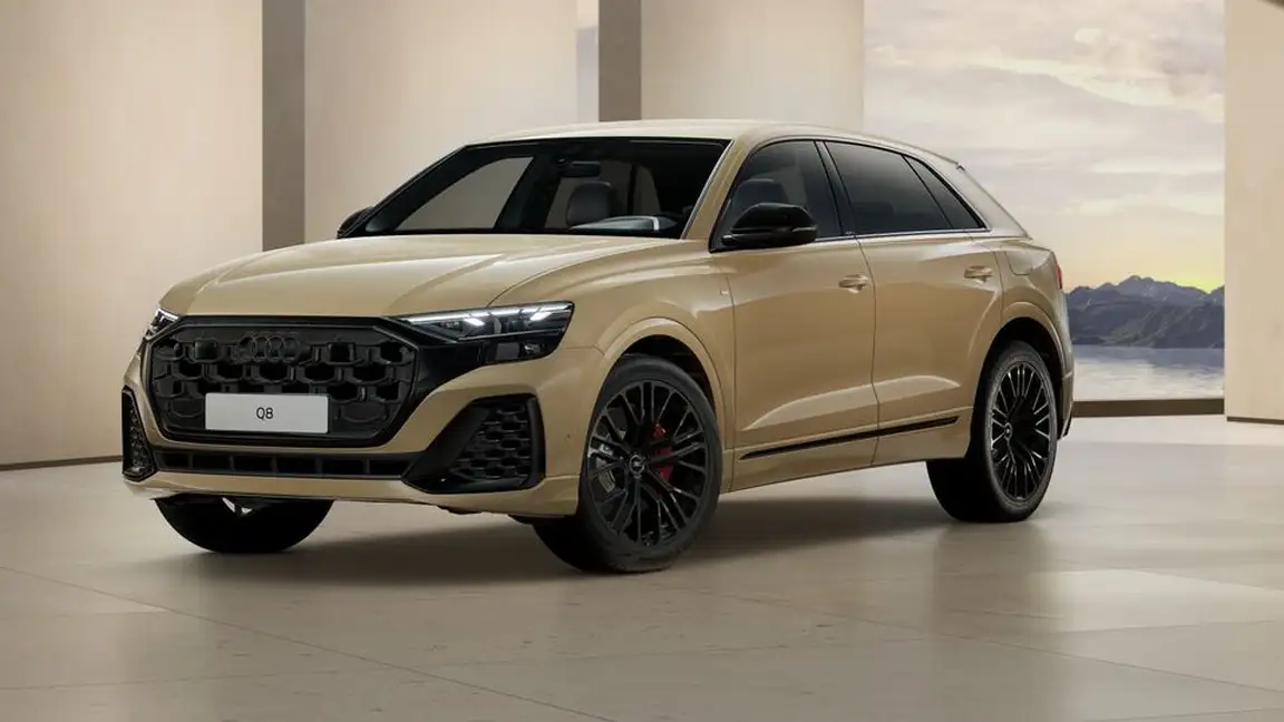 AUDI Q8