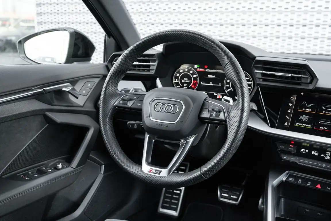 AUDI RS3