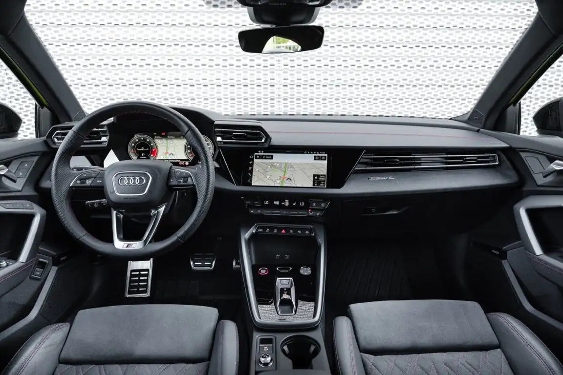 AUDI S3