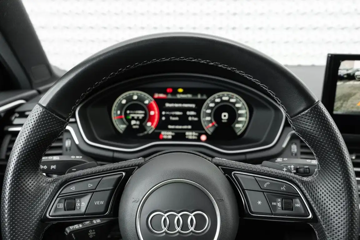 AUDI S4