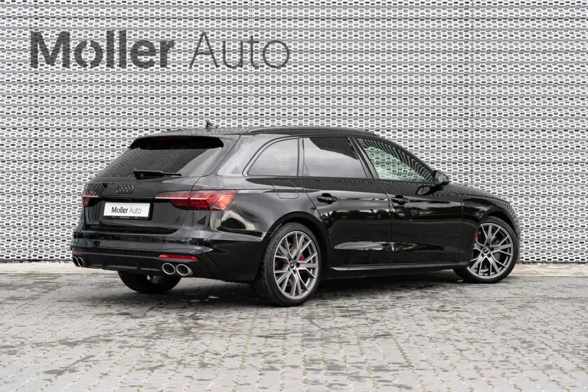 AUDI S4