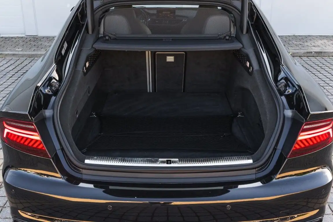 AUDI S7