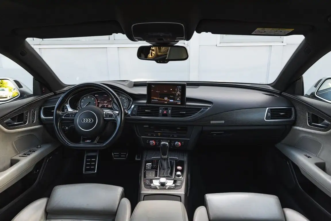 AUDI S7