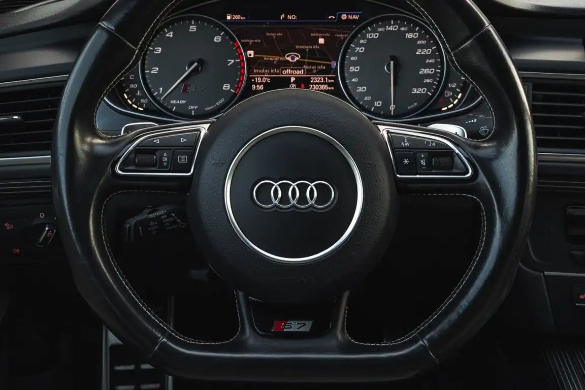 AUDI S7