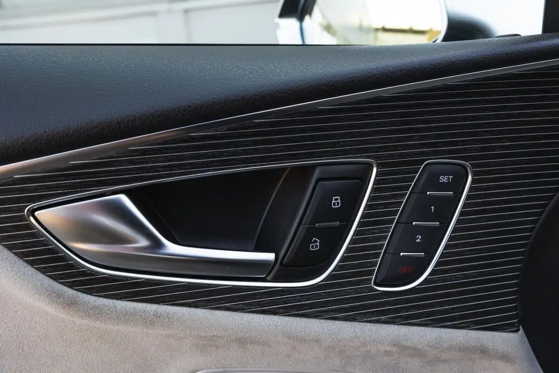 AUDI S7