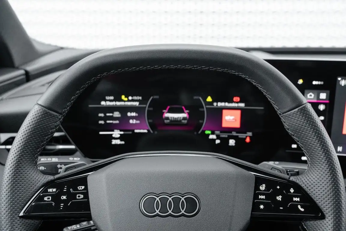 AUDI SQ6 E-TRON