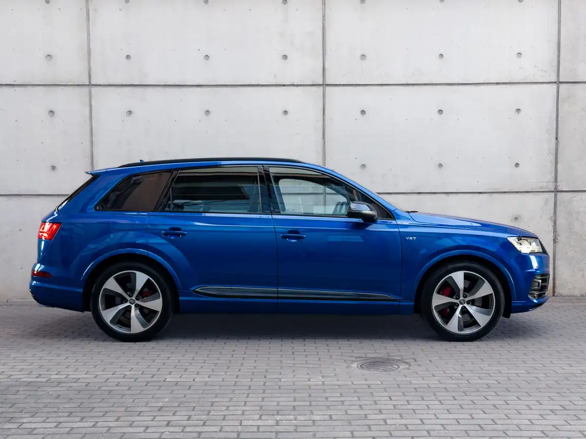 AUDI SQ7