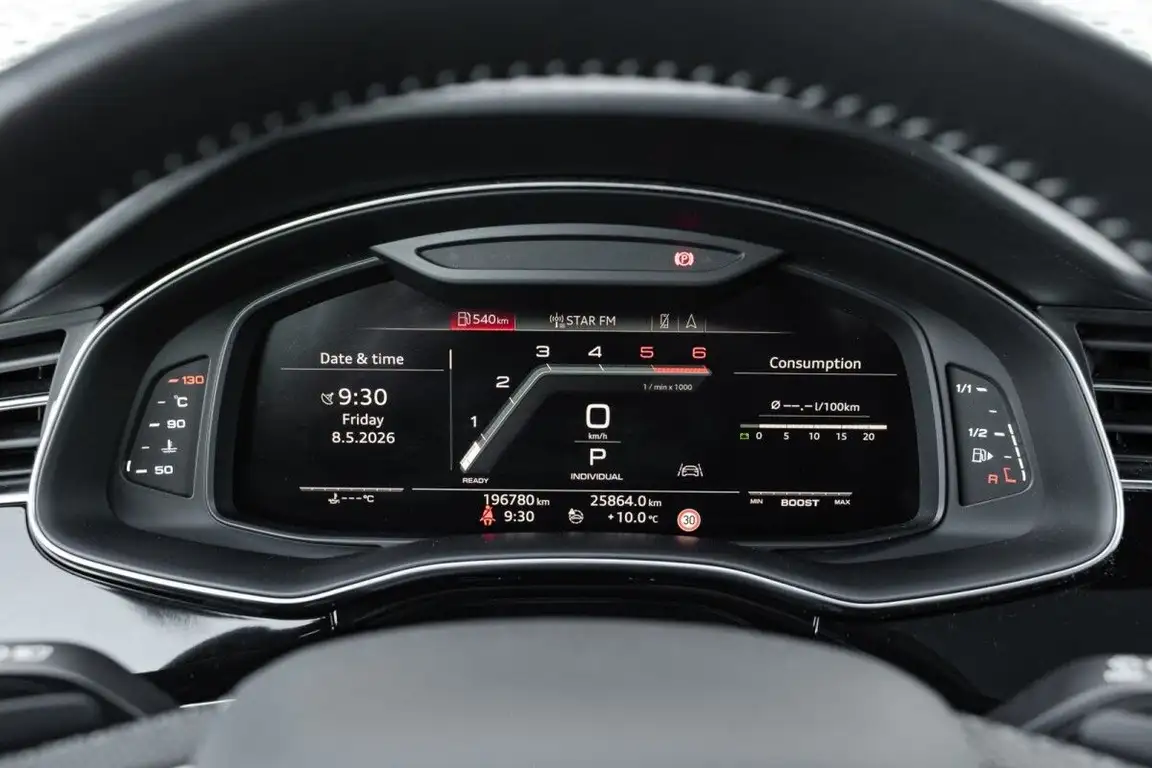 AUDI SQ8