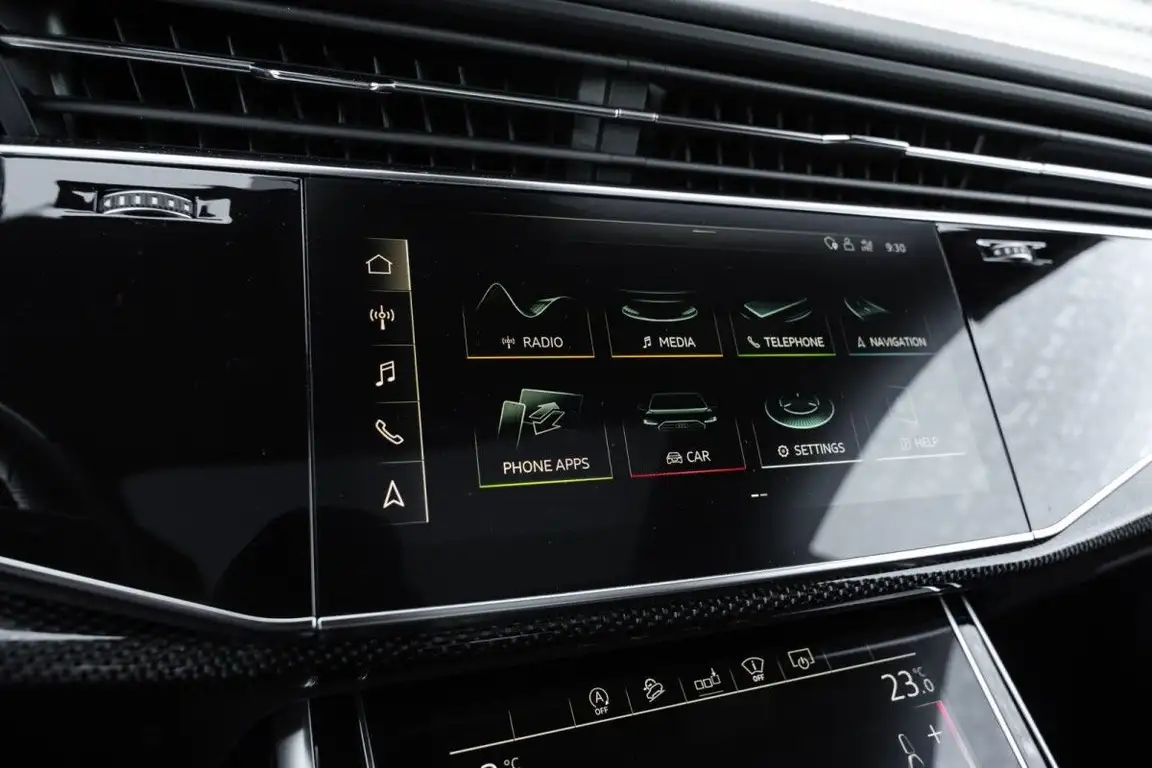 AUDI SQ8