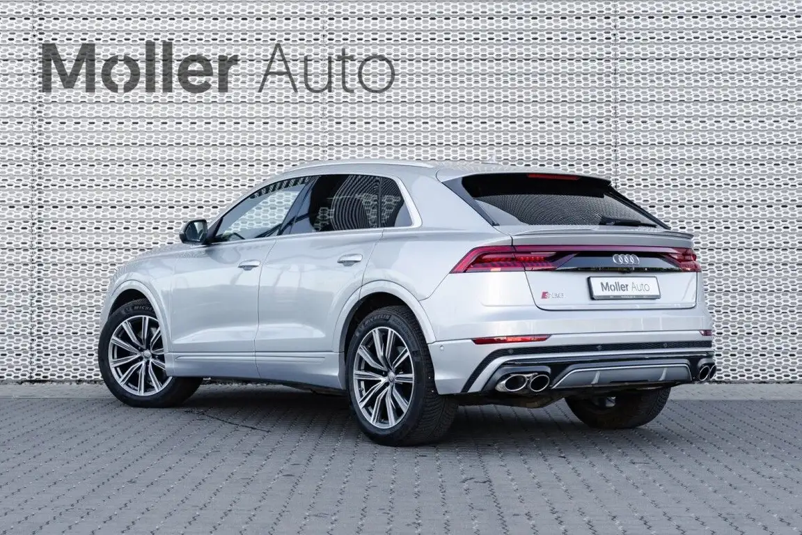 AUDI SQ8