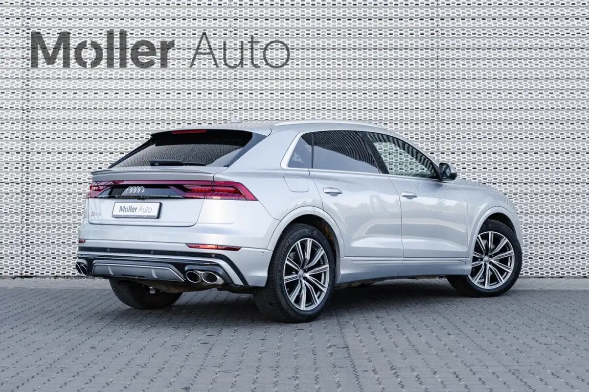 AUDI SQ8