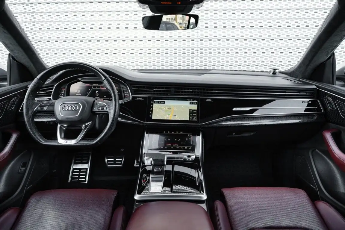 AUDI SQ8