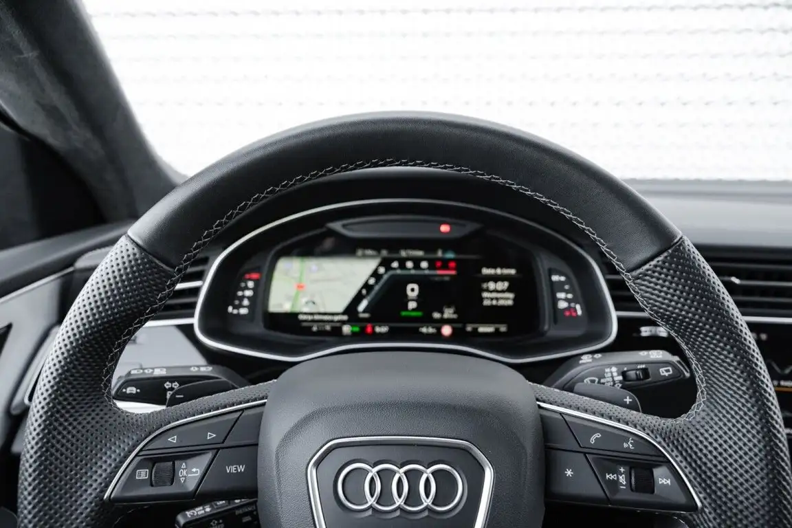 AUDI SQ8