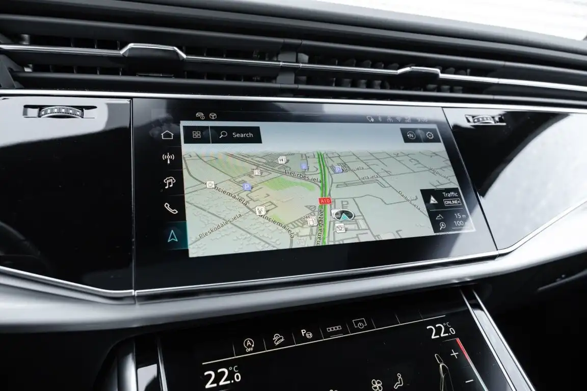 AUDI SQ8