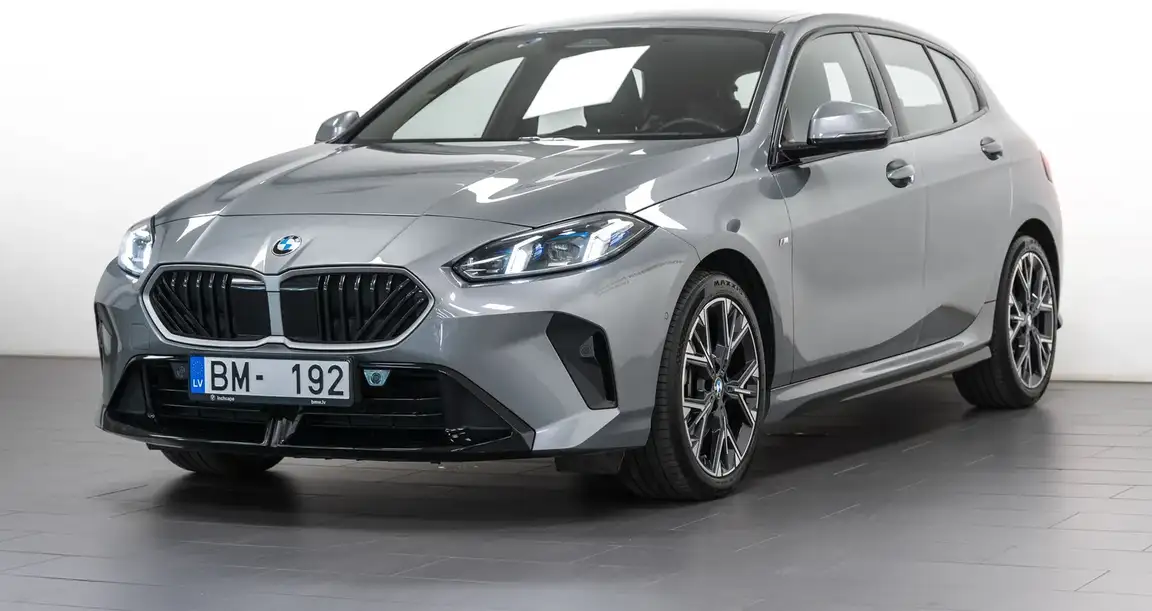 BMW 1 SERIES