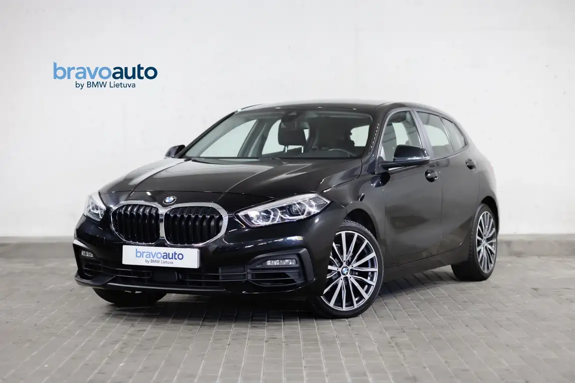 BMW 1 SERIES