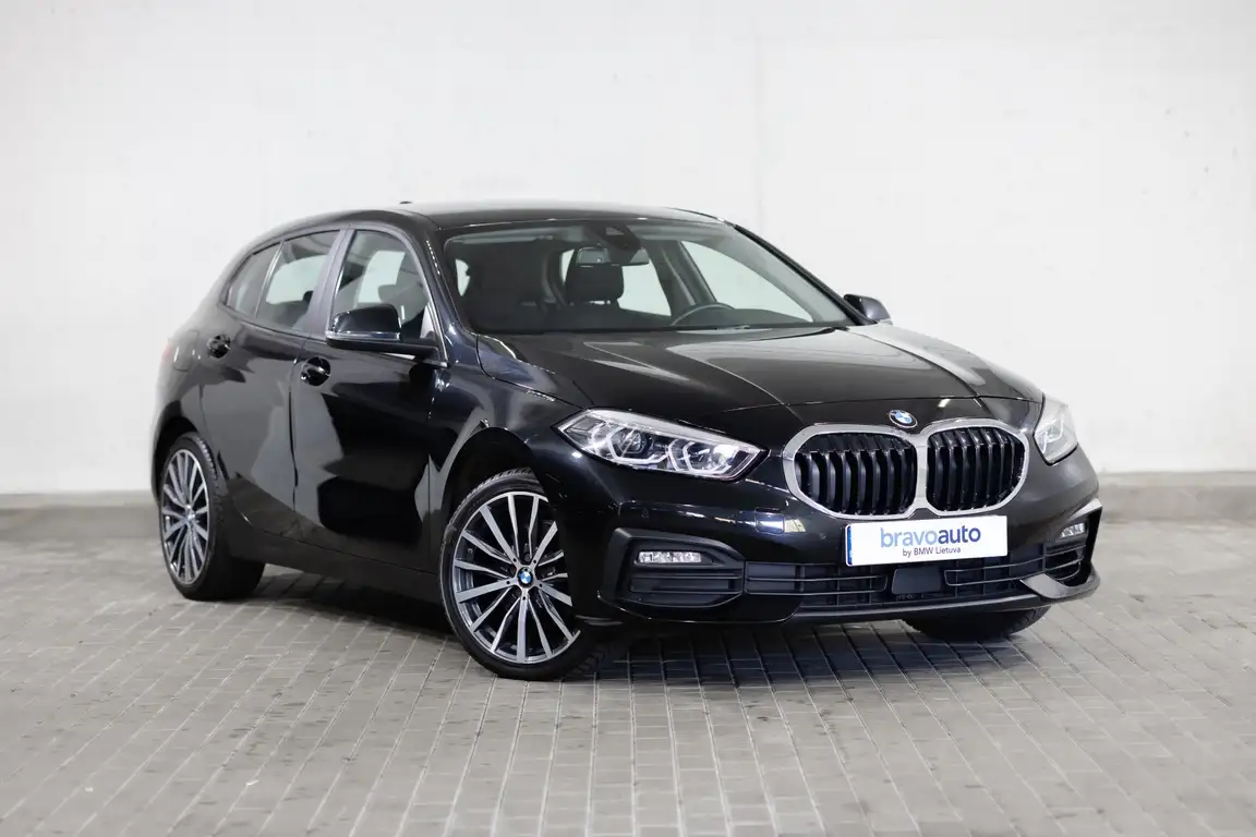 BMW 1 SERIES