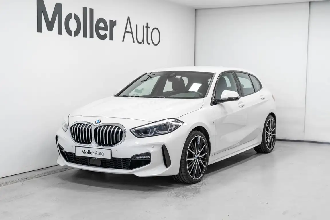 BMW 1 SERIES
