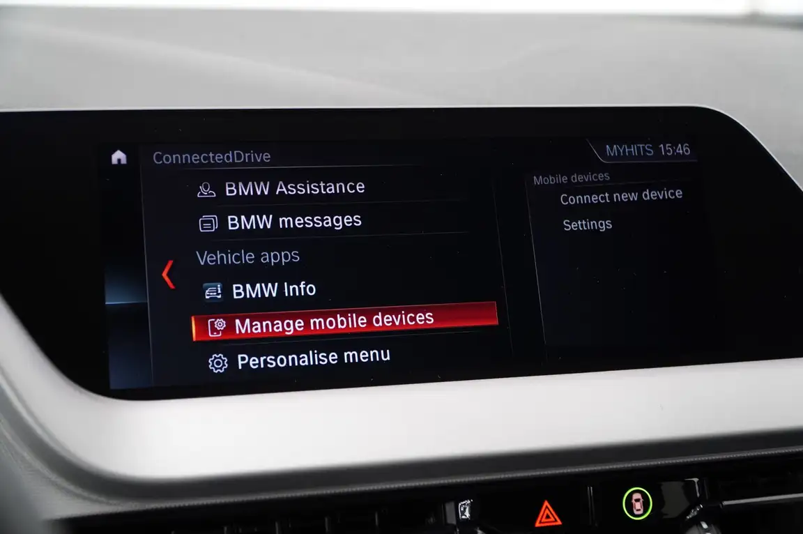 BMW 1 SERIES