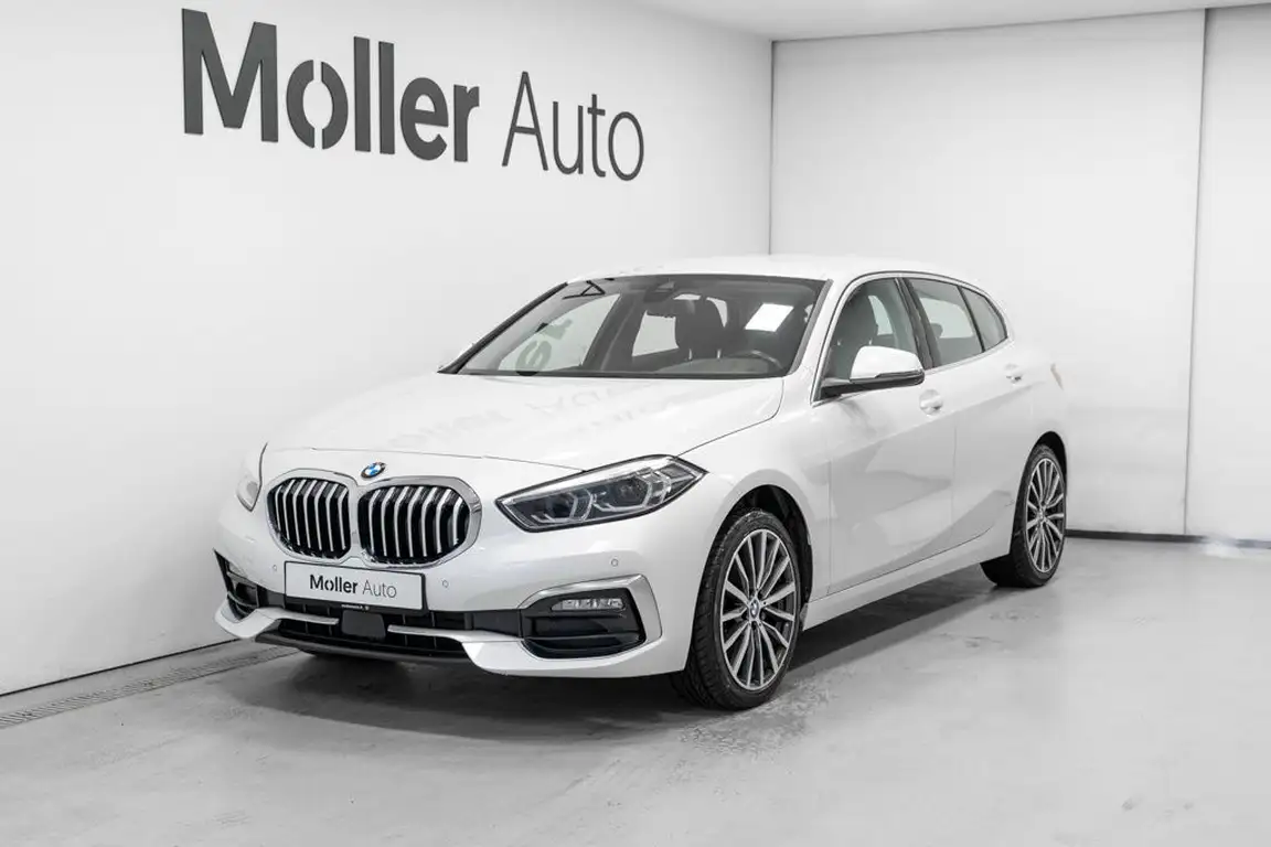 BMW 1 SERIES