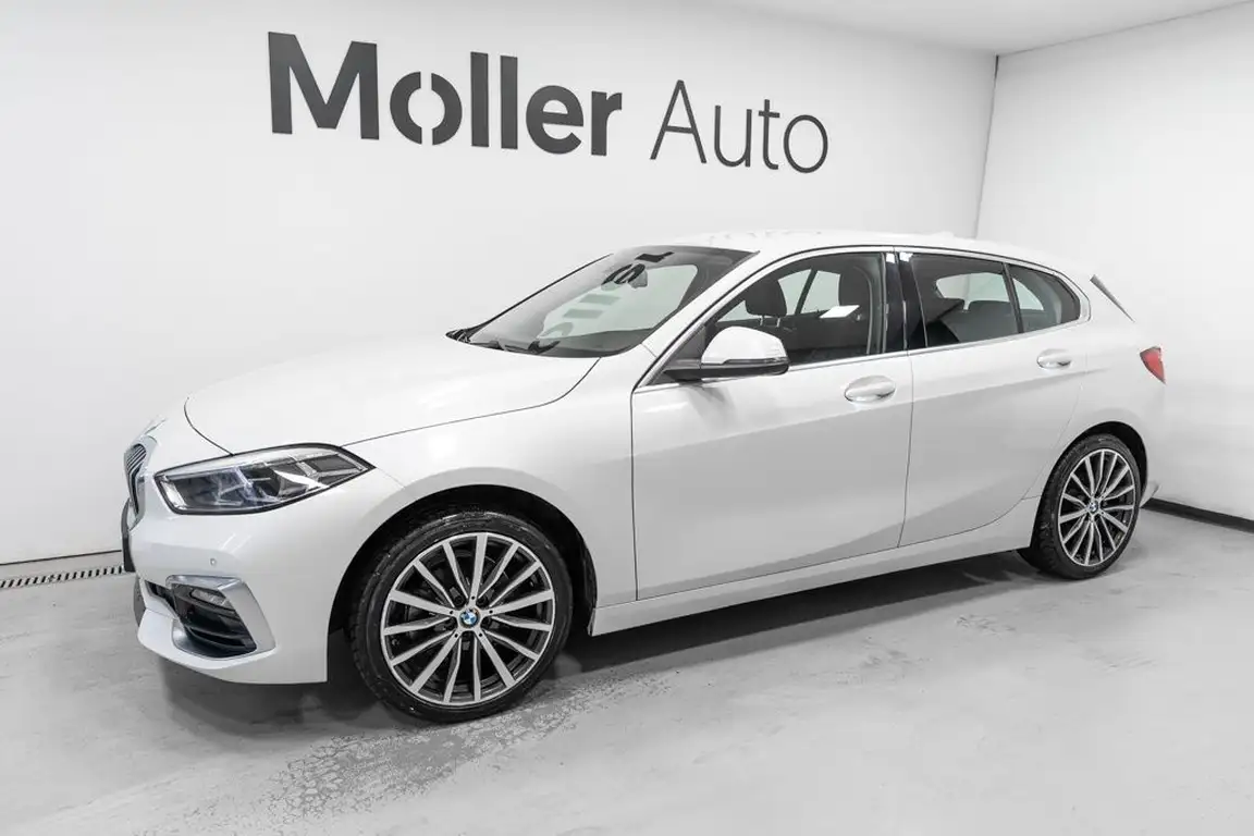 BMW 1 SERIES
