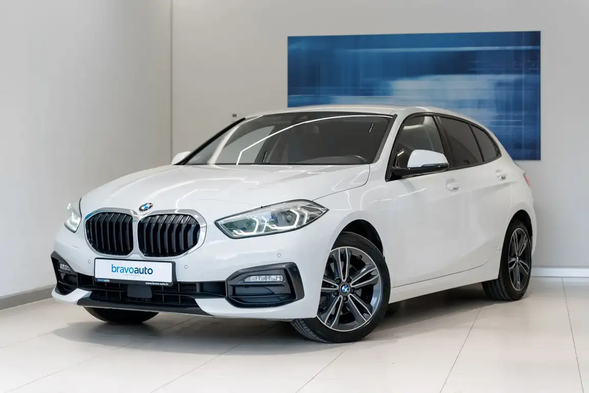 BMW 1 SERIES