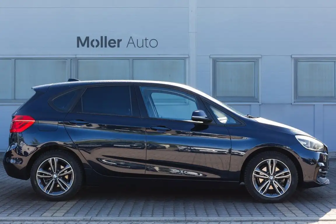 BMW 2 SERIES