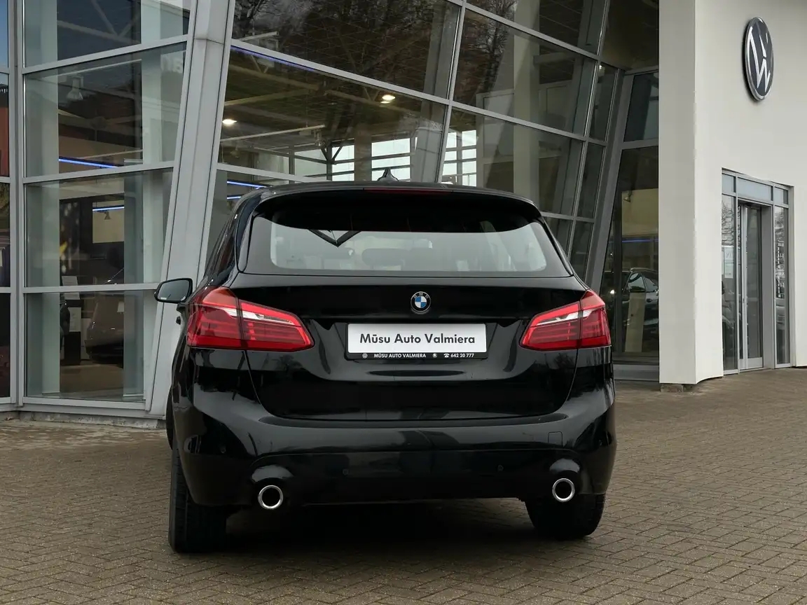 BMW 2 SERIES