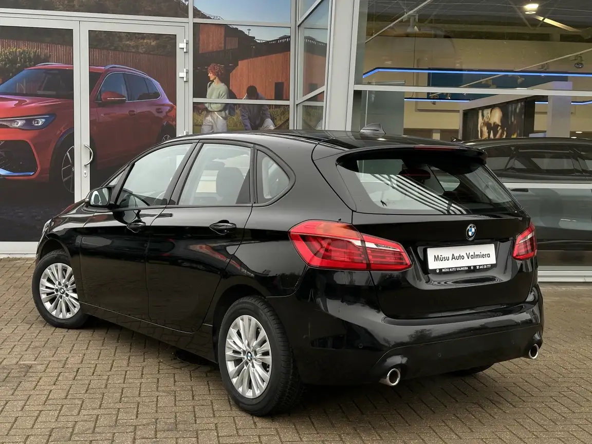 BMW 2 SERIES