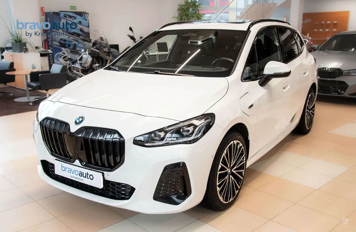BMW 2 SERIES