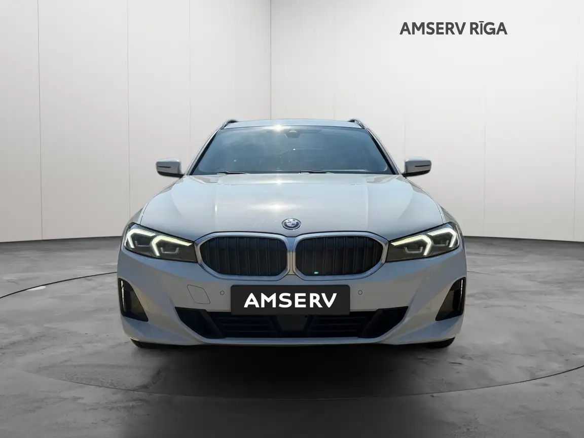 BMW 3 SERIES
